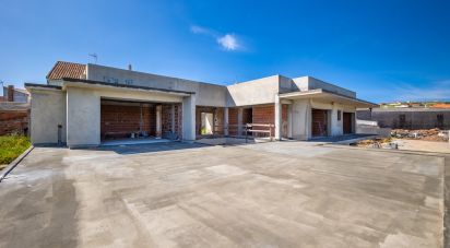 Moradia T5 em Lourinhã e Atalaia de 407 m²