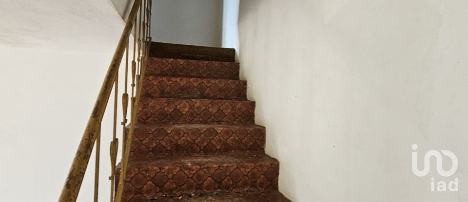Maison de village T2 à Carvoeira e Carmões de 200 m²