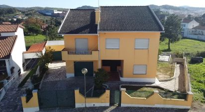 Habitação T4 em Santa Maria, São Pedro E Matacães de 305 m²