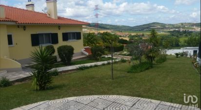 Ferme T4 à Vila Franca de Xira de 320 m²