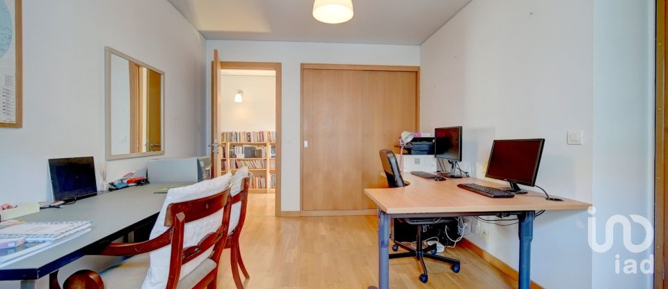 Moradia T5 em Lumiar de 310 m²