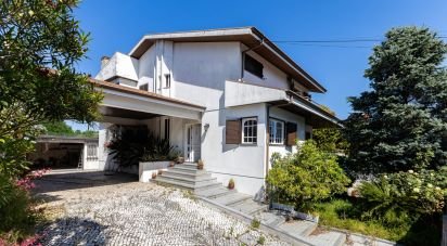 House T5 in Oliveira do Douro of 405 m²