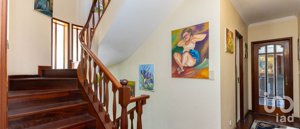 House T5 in Oliveira do Douro of 405 m²