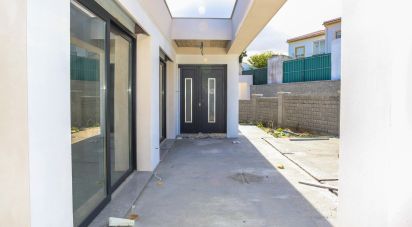 Moradia T3 em Lourinhã e Atalaia de 160 m²