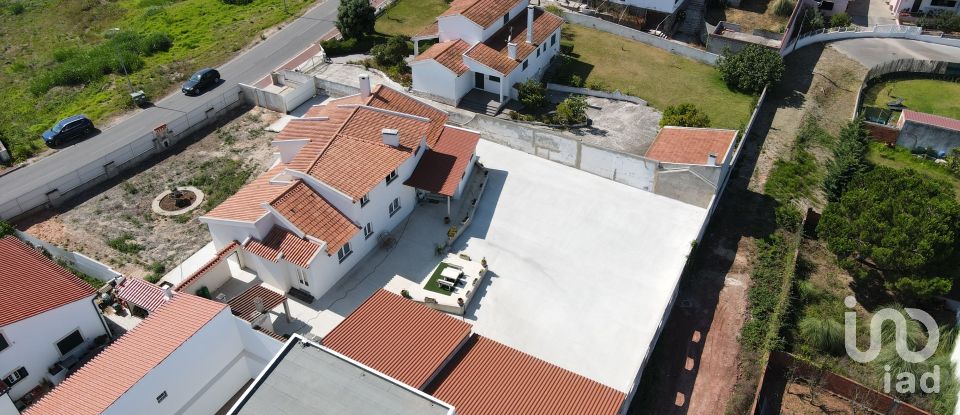 Casa T5 em Cadaval e Pêro Moniz de 503 m²