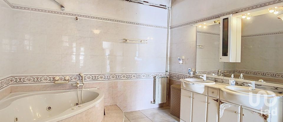 Gîte T4 à Porto de Mós - São João Baptista e São Pedro de 325 m²