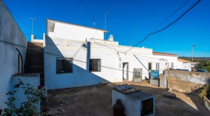 Casa tradicional T3 em Santa Bárbara de Nexe de 79 m²
