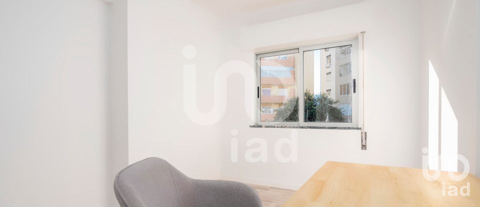 Apartamento T2 em Faro (Sé e São Pedro) de 71 m²