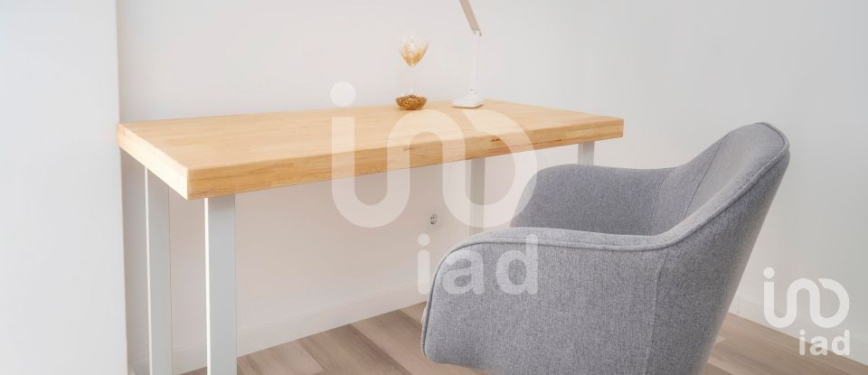 Apartamento T2 em Faro (Sé e São Pedro) de 71 m²