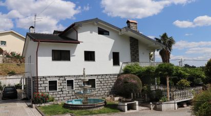 Moradia T7 em Adoufe e Vilarinho de Samardã de 672 m²