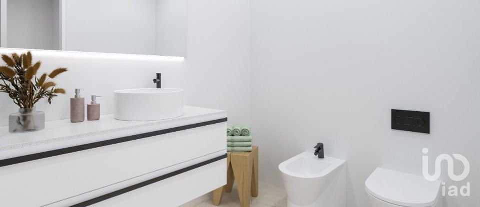 Apartamento T2 em Campanhã de 71 m²