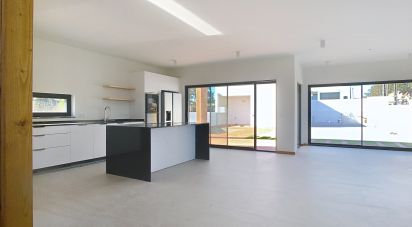 House T4 in Silveira of 249 m²