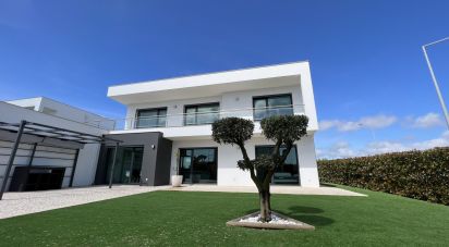 Maison T4 à Carvalhal de 227 m²