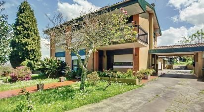 House T6 in São joão da madeira of 216 m²