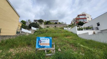 Terrain à Ramada e Caneças de 451 m²