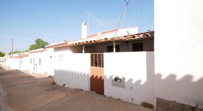 Moradia T1 em Corte do Pinto de 22 m²