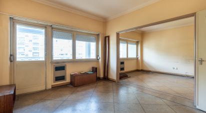 Apartment T3 in Lumiar of 140 m²