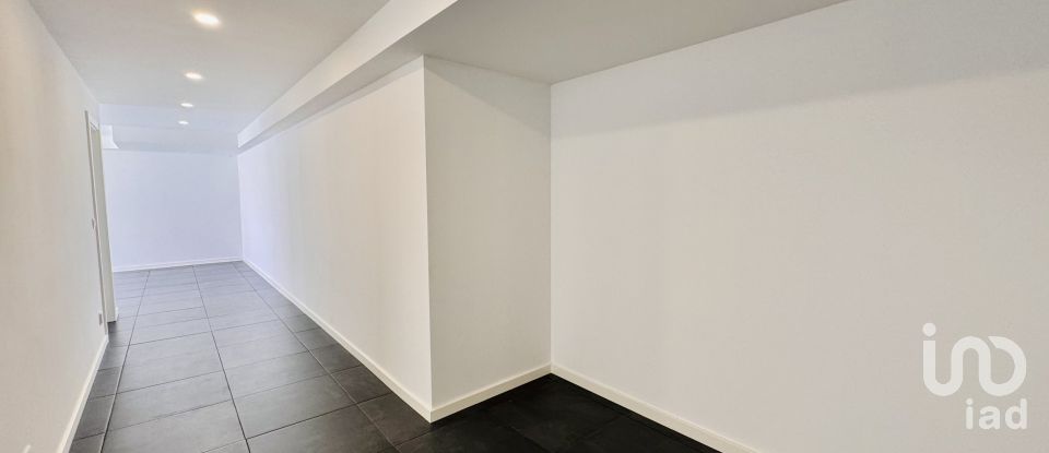 Moradia T4 em Pontinha e Famões de 333 m²