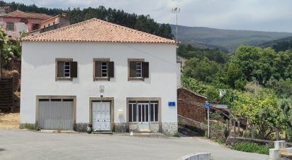 Casa T4 em Alvares de 280 m²