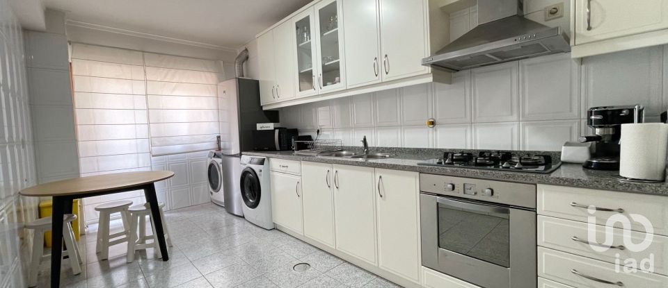 Apartamento T2 em Barcelos, Vila Boa e Vila Frescainha (São Martinho e São Pedro) de 106 m²