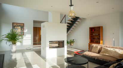 Maison T4 à Sobral de Monte Agraço de 270 m²