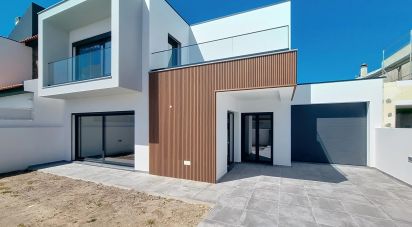 Moradia T4 em Silveira de 211 m²